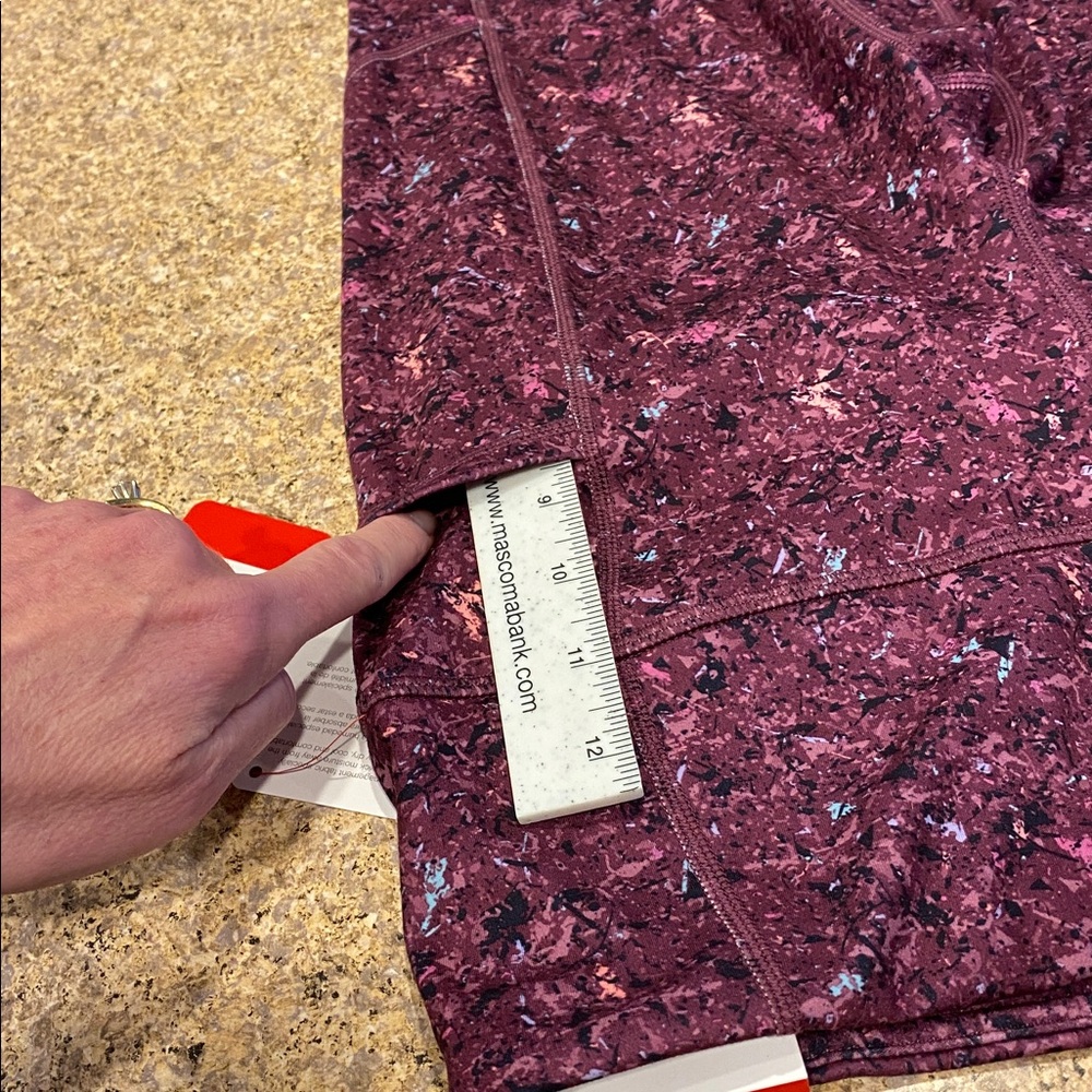 NWT Reebok 7/8 Legging High Rise Medium Grape Wine - Picture 6 of 14